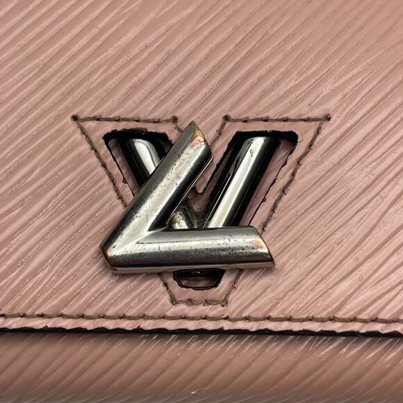 LOUIS VUITTON Twist Rose Ballerine Epi Leather Compact Wallet - Preowned - Picture 3 of 15